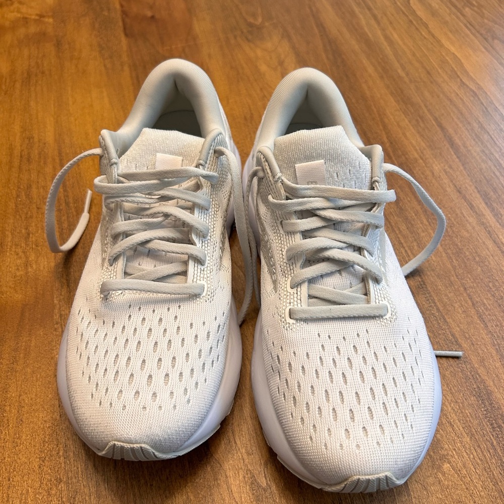Brooks Women's White Sneakers
